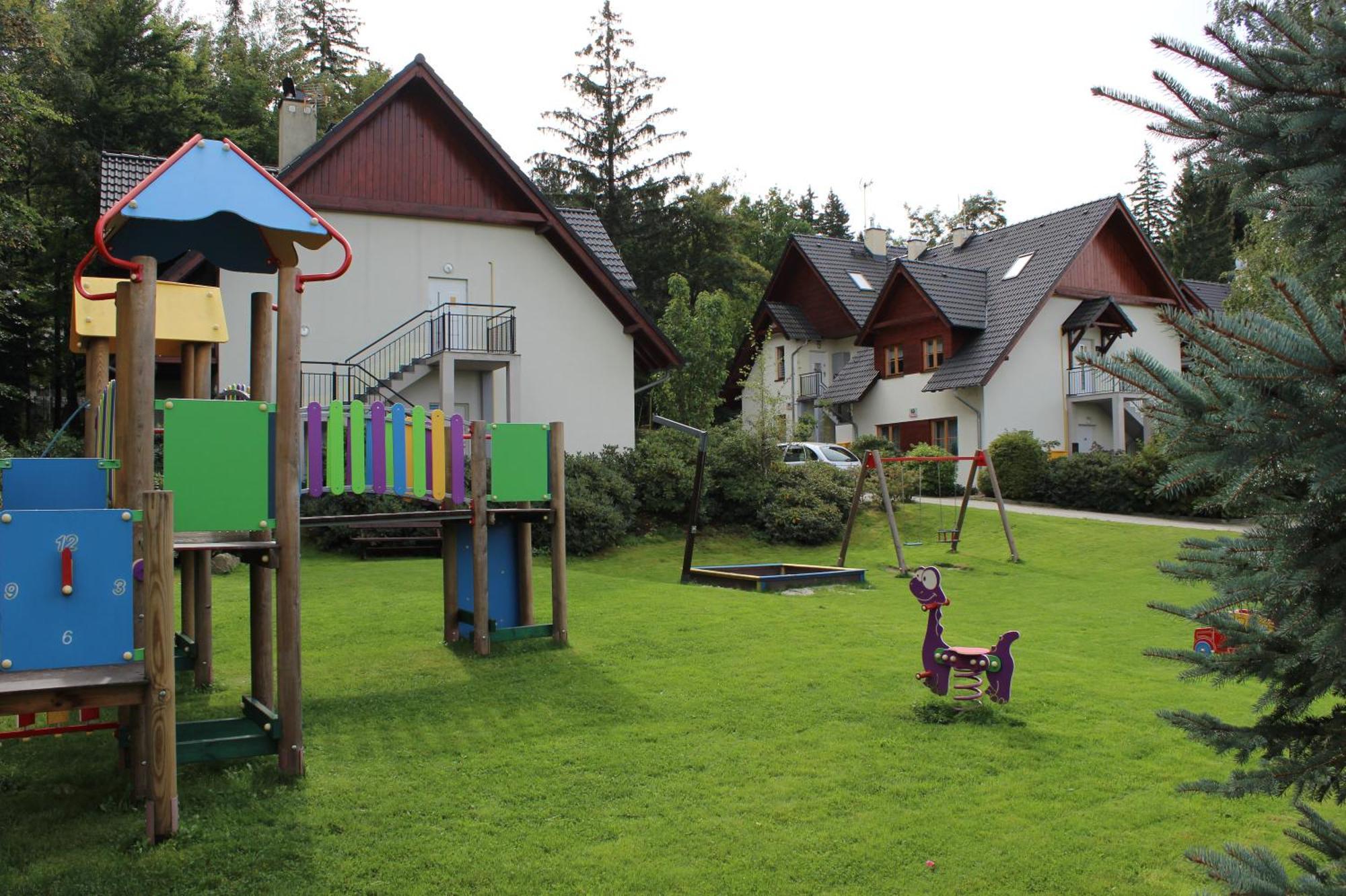Apartament Bialy Na Osiedlu "Apartamenty Pod Sniezka" Karpacz Exteriör bild